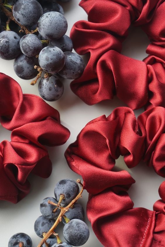 🎀 Festive Duo Set Калъфка + Scrunchie в размер M